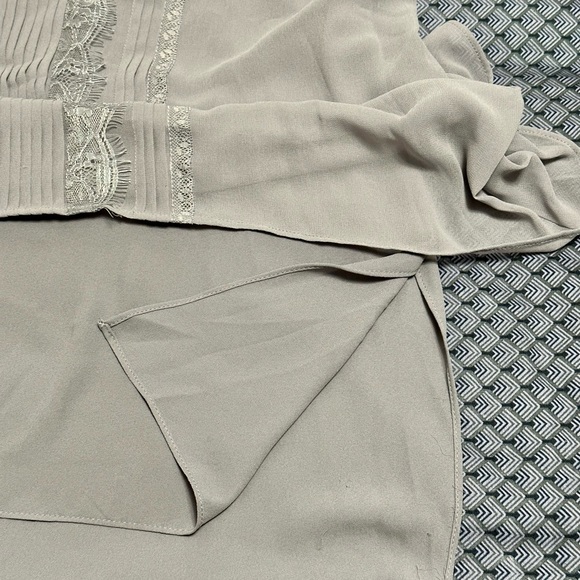 Exquisite White House Black Market Grey Tunic Size 12 - Picture 6 of 9